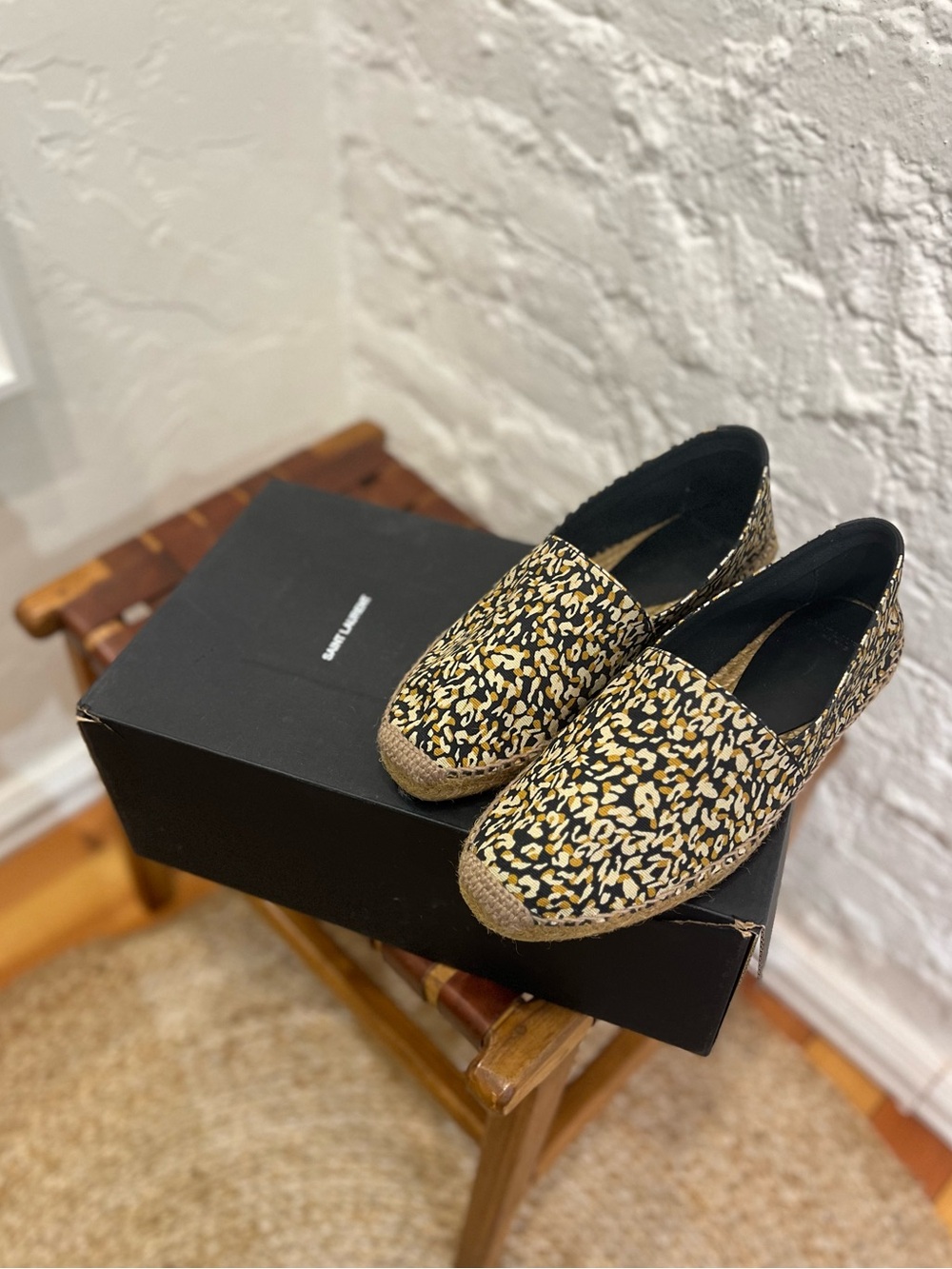 Saint Laurent Signature Espadrilles in Nero Multicolor